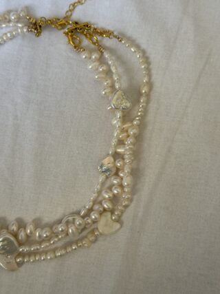 שרשרת פנינים Heart of glass pearl layers necklace