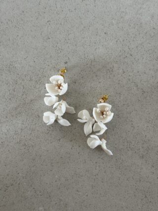 עגילי פרחים לבנים FLOWER 8