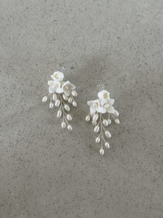 עגילי פרחים לבנים FLOWER 7