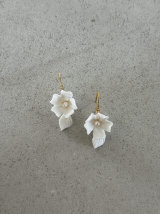 עגילי פרחים לבנים FLOWER 1