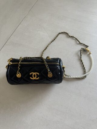 תיק עגול שחור שאנל vip Chanel bag